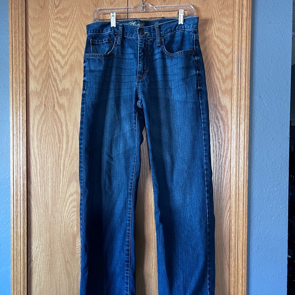 Old Navy men’s bluejeans. Straight leg. Size 31×32